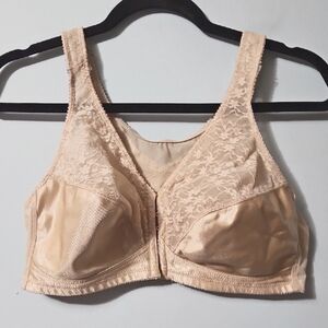 Exquisite Elegant Lace Beige Bra Size 38D